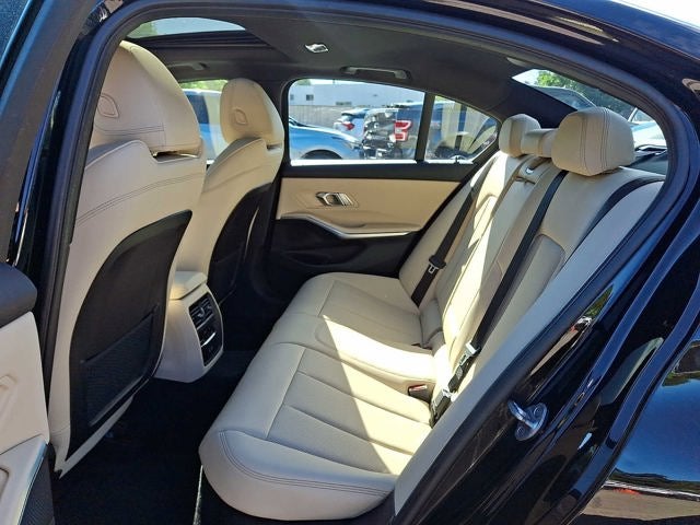 2023 BMW 3 Series 330i xDrive Sedan