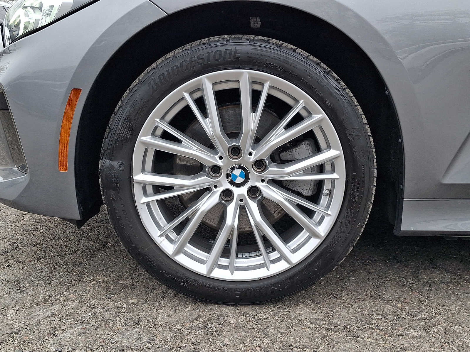 2023 BMW 3 Series 330i xDrive Sedan