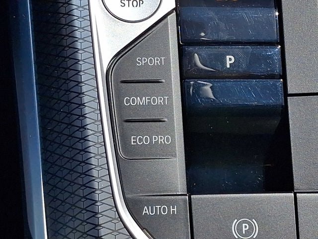 2023 BMW 3 Series 330i xDrive Sedan