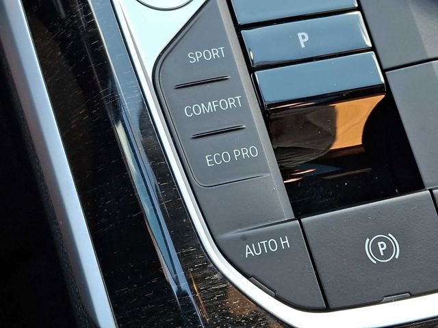 2023 BMW 3 Series 330i xDrive Sedan