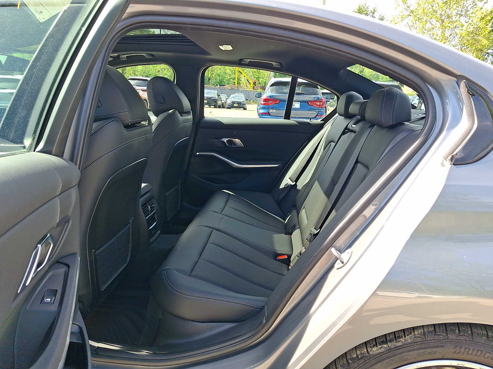 2023 BMW 3 Series 330i xDrive Sedan