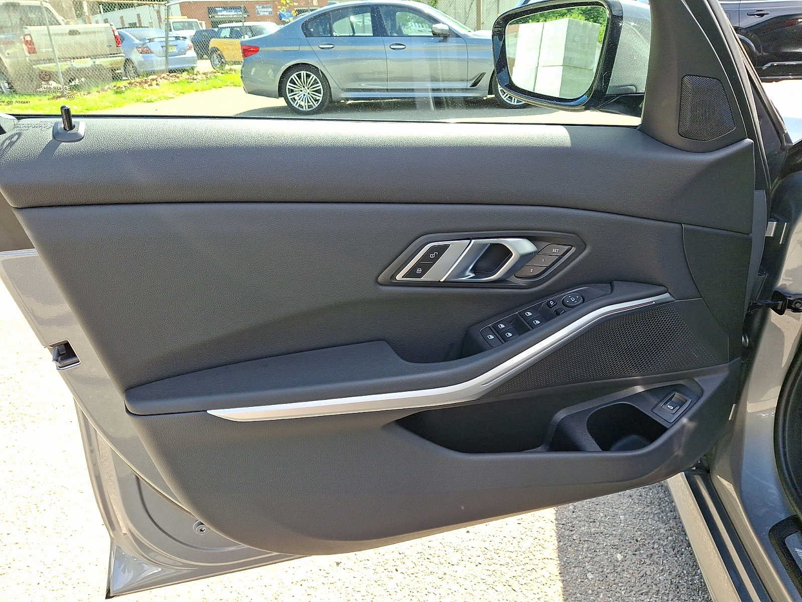 2023 BMW 3 Series 330i xDrive Sedan