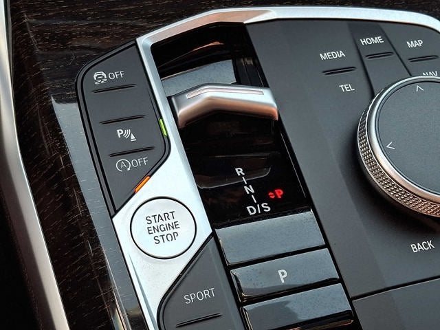 2023 BMW 3 Series 330i xDrive Sedan