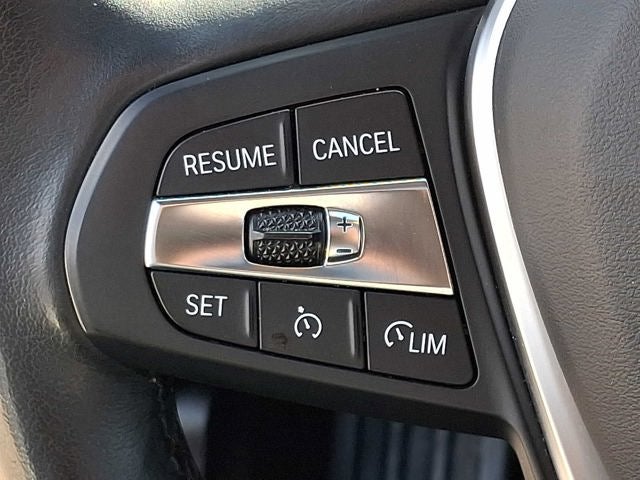 2023 BMW 3 Series 330i xDrive Sedan