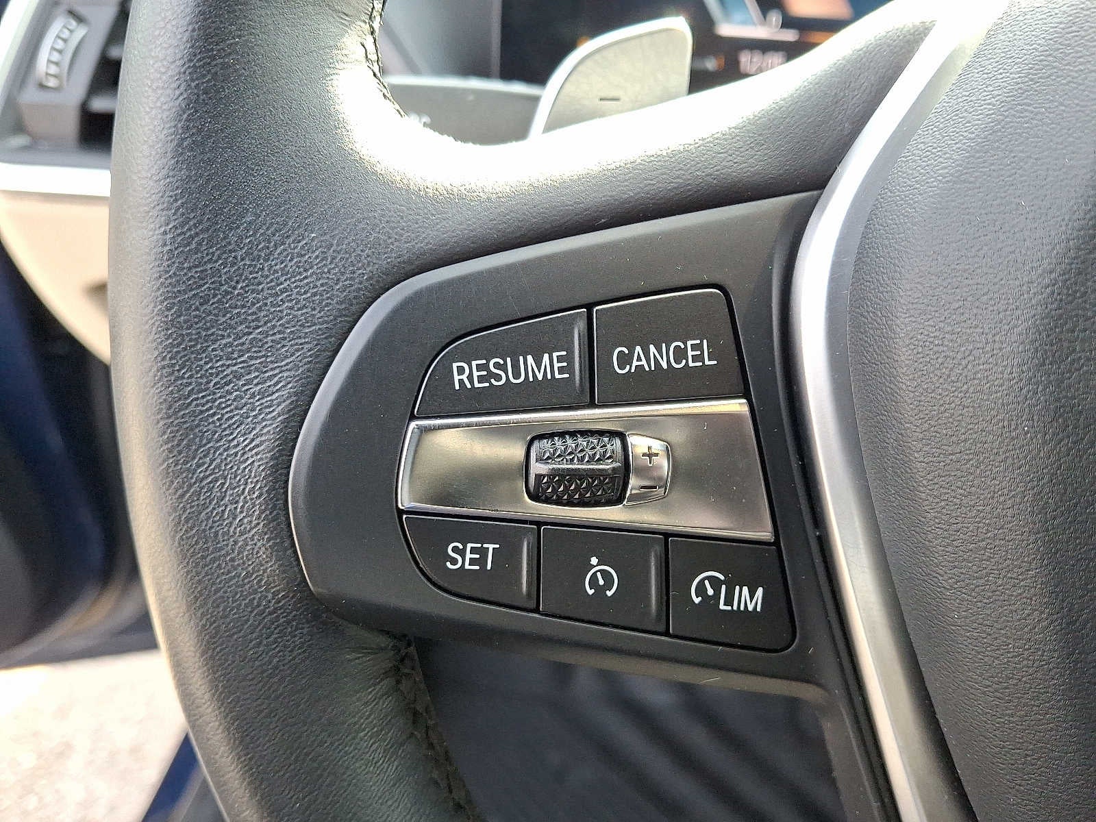 2023 BMW 3 Series 330i xDrive Sedan