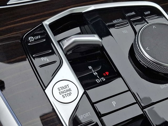 2024 BMW X7 xDrive40i Sports Activity Vehicle