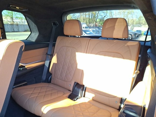 2024 BMW X7 xDrive40i Sports Activity Vehicle