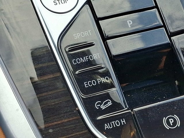 2024 BMW X7 xDrive40i Sports Activity Vehicle