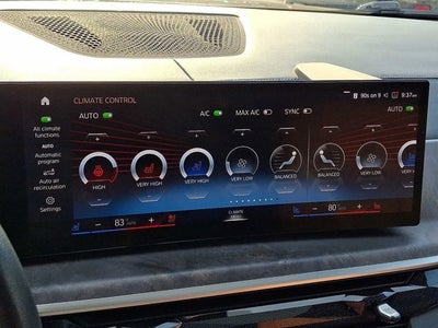 2023 BMW X7 xDrive40i Sports Activity Vehicle