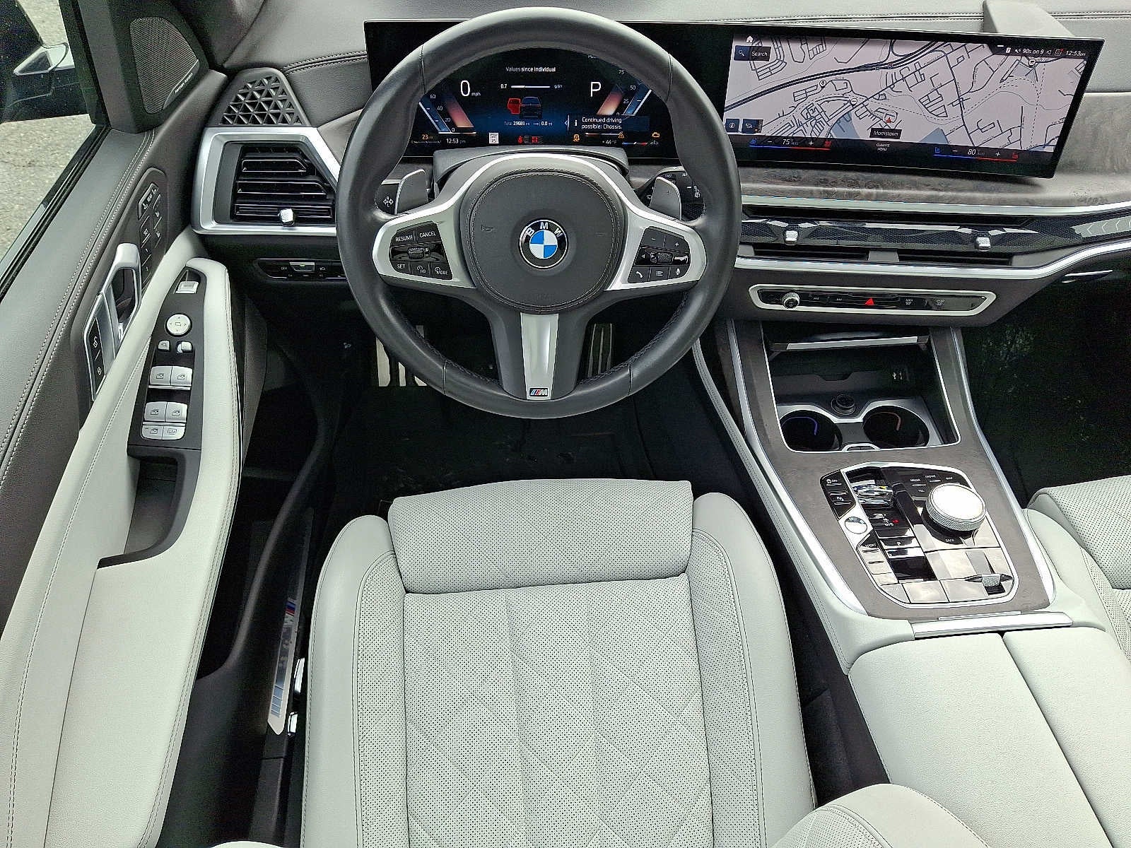 2023 BMW X7 xDrive40i Sports Activity Vehicle
