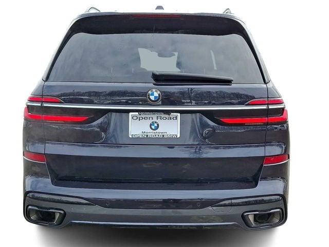 2023 BMW X7 xDrive40i Sports Activity Vehicle