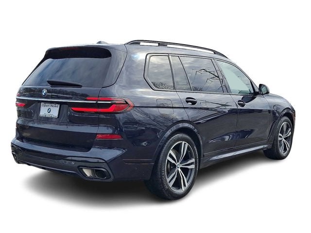 2023 BMW X7 xDrive40i Sports Activity Vehicle