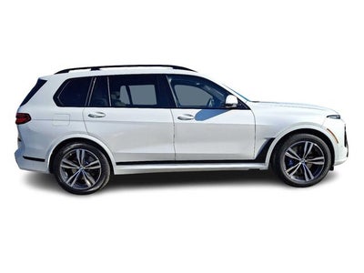 2025 BMW X7 xDrive40i Sports Activity Vehicle