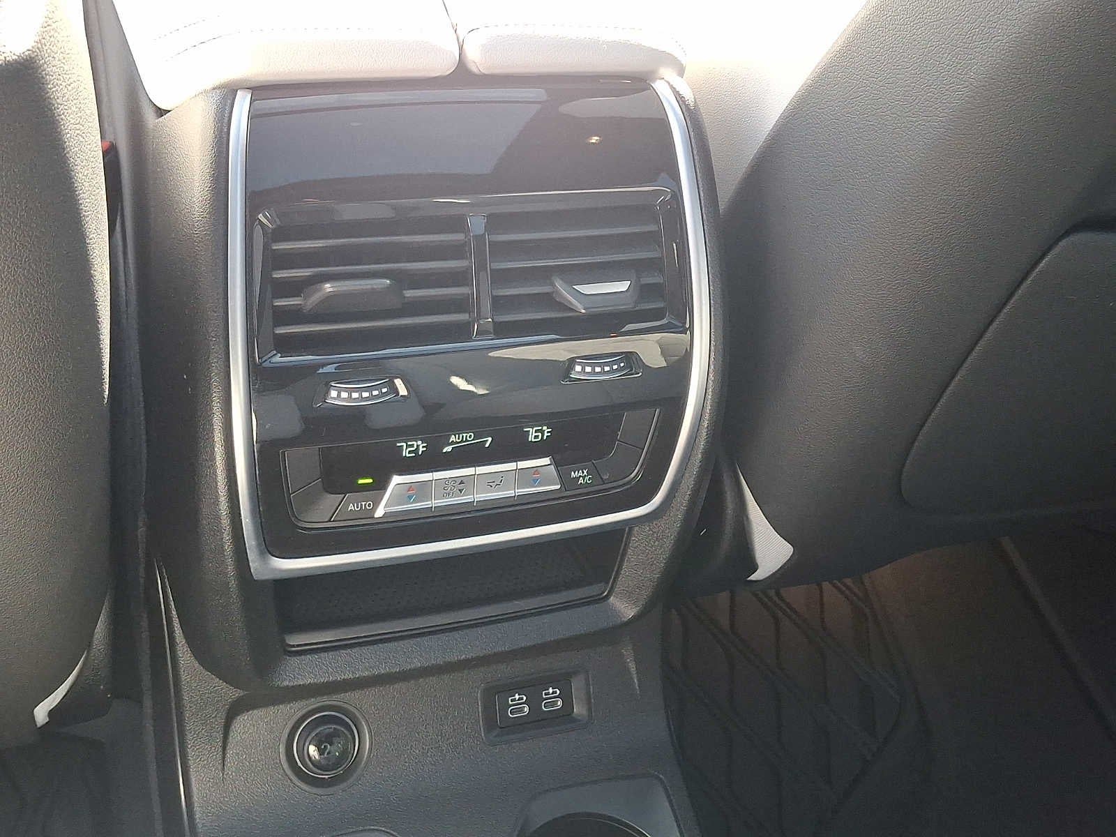 2024 BMW X7 xDrive40i Sports Activity Vehicle