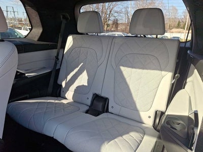 2024 BMW X7 xDrive40i Sports Activity Vehicle