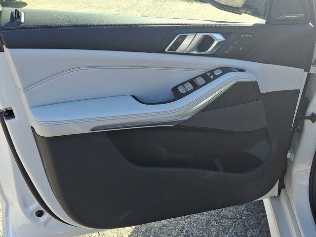 2024 BMW X7 xDrive40i Sports Activity Vehicle