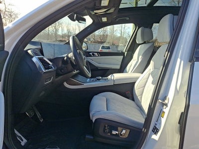 2024 BMW X7 xDrive40i Sports Activity Vehicle