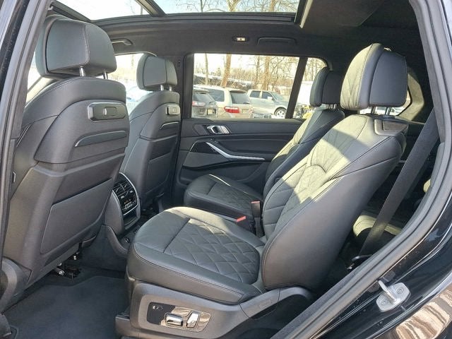 2023 BMW X7 xDrive40i Sports Activity Vehicle