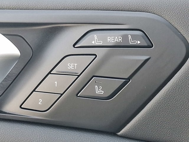 2023 BMW X7 xDrive40i Sports Activity Vehicle