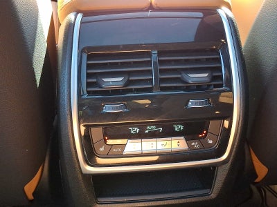 2025 BMW X7 xDrive40i Sports Activity Vehicle