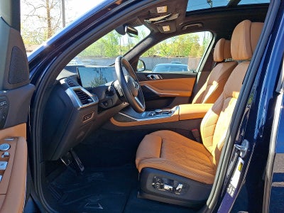 2025 BMW X7 xDrive40i Sports Activity Vehicle