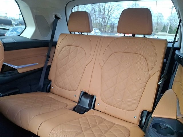 2024 BMW X7 xDrive40i Sports Activity Vehicle