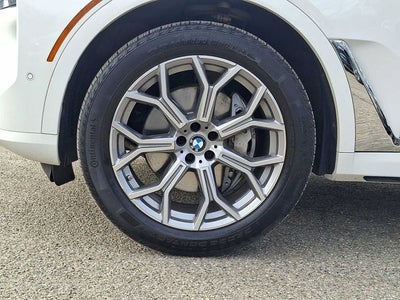 2024 BMW X7 xDrive40i Sports Activity Vehicle