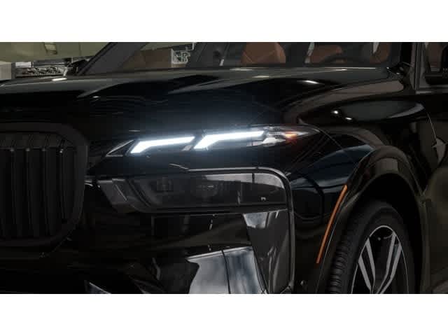 2026 BMW X7 xDrive40i Sports Activity Vehicle