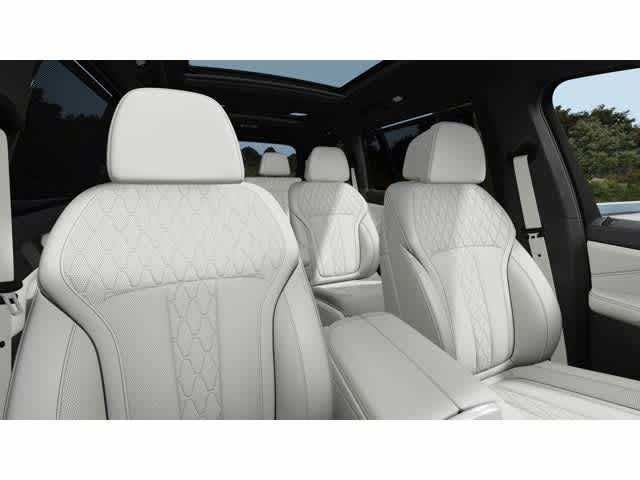 2027 BMW X7 xDrive40i Sports Activity Vehicle