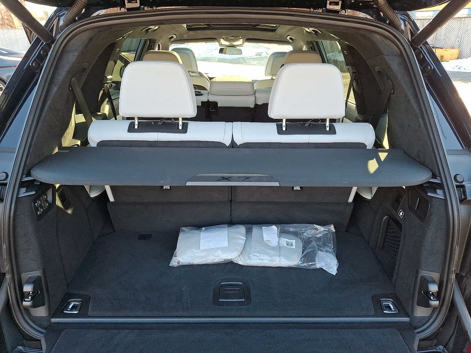 2023 BMW X7 xDrive40i Sports Activity Vehicle