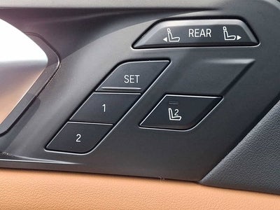 2025 BMW X7 xDrive40i Sports Activity Vehicle