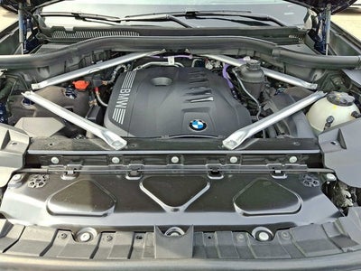 2025 BMW X7 xDrive40i Sports Activity Vehicle