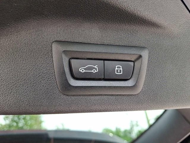 2025 BMW X7 xDrive40i Sports Activity Vehicle