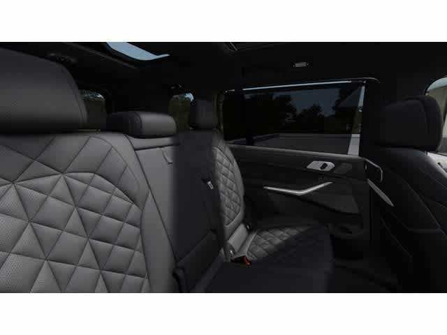 2026 BMW X7 xDrive40i Sports Activity Vehicle