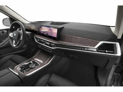 2027 BMW X7 xDrive40i Sports Activity Vehicle