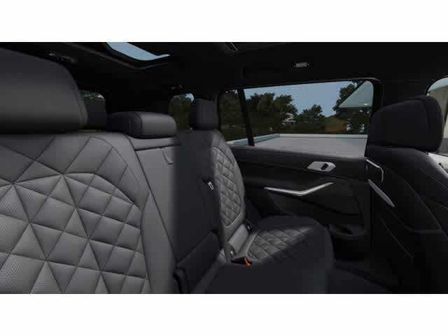 2026 BMW X7 xDrive40i Sports Activity Vehicle