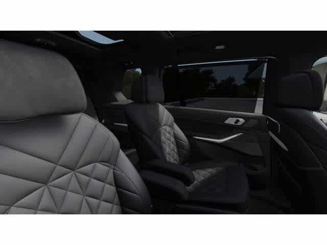 2026 BMW X7 xDrive40i Sports Activity Vehicle