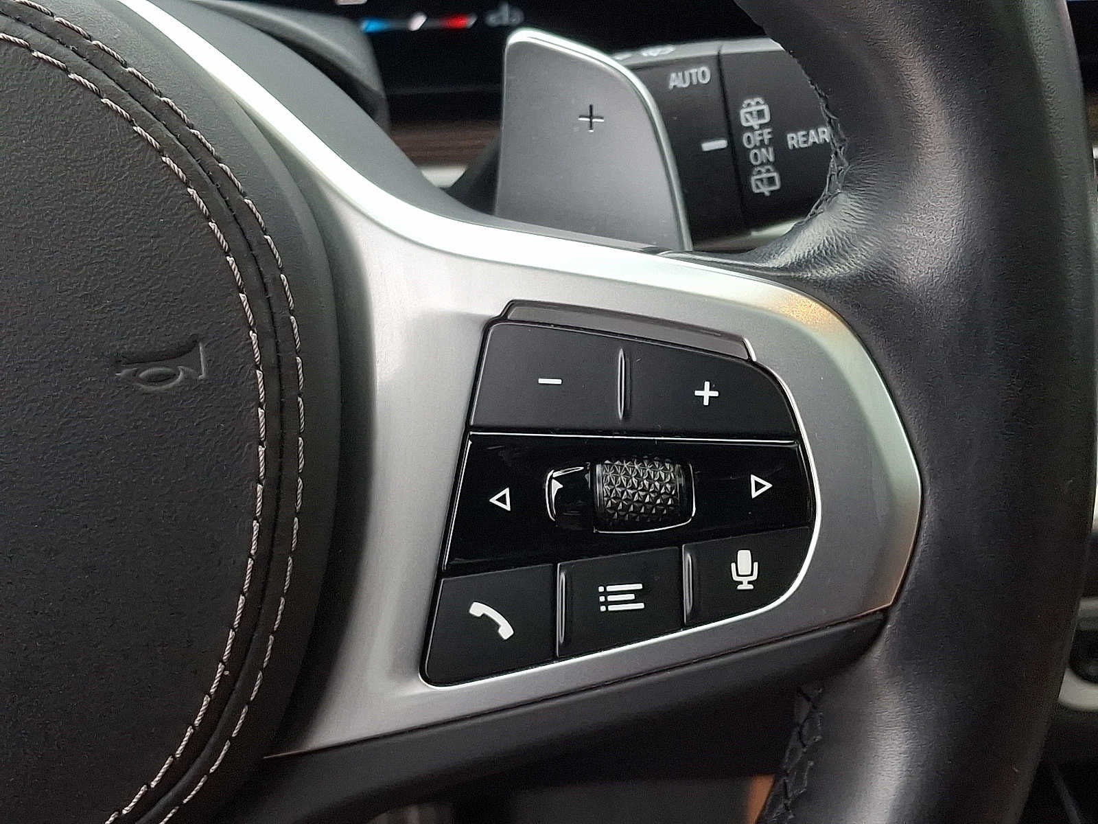 2023 BMW X7 xDrive40i Sports Activity Vehicle