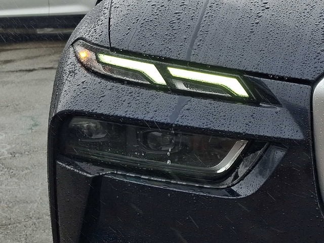 2023 BMW X7 xDrive40i Sports Activity Vehicle