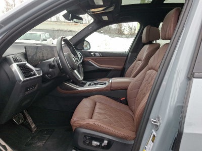 2024 BMW X7 xDrive40i Sports Activity Vehicle
