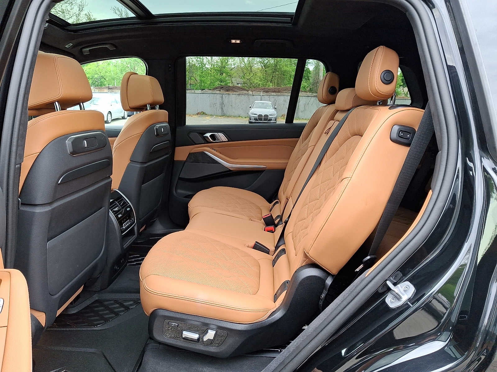 2024 BMW X7 xDrive40i Sports Activity Vehicle