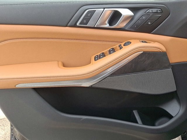 2026 BMW X7 xDrive40i Sports Activity Vehicle