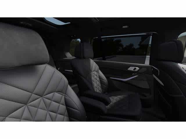 2027 BMW X7 xDrive40i Sports Activity Vehicle