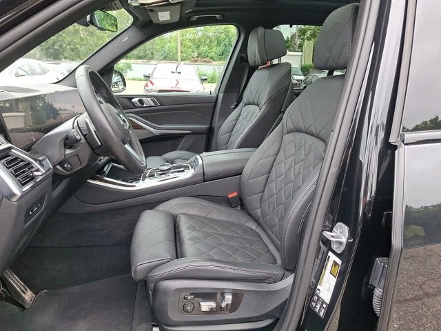 2025 BMW X5 xDrive40i Sports Activity Vehicle