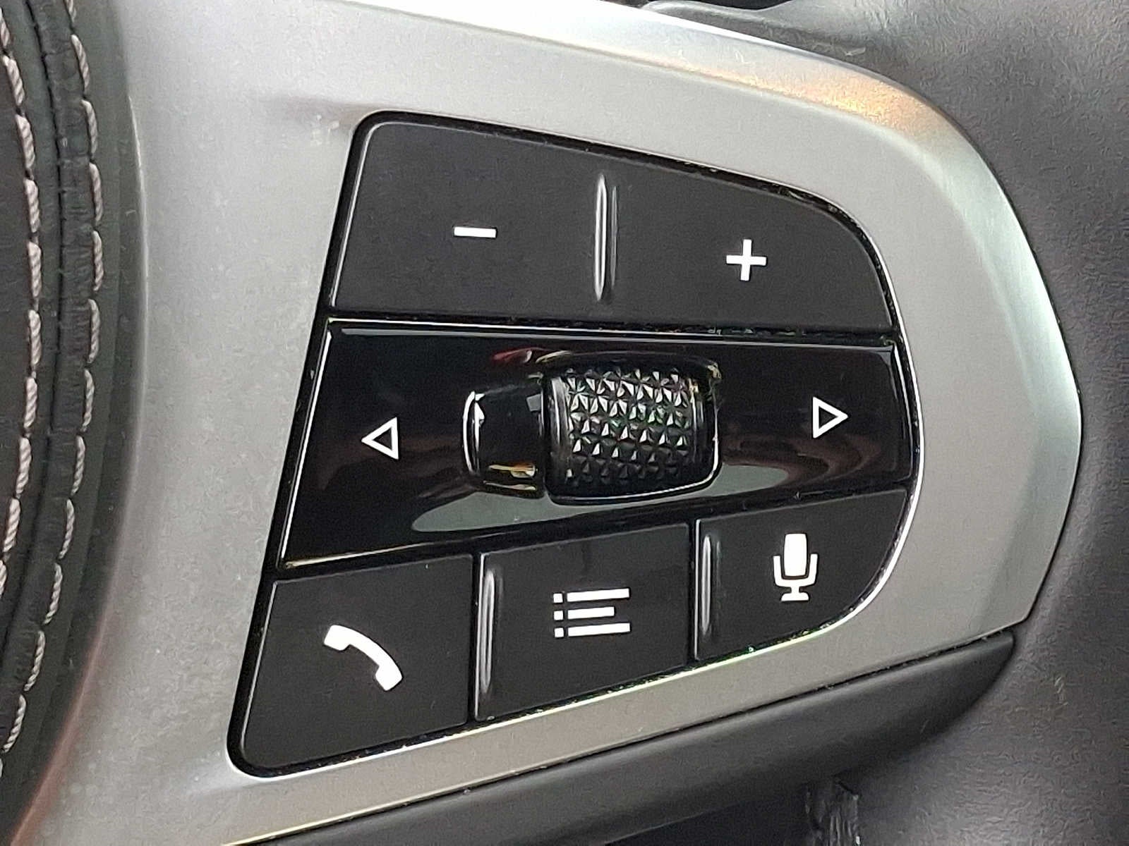 2025 BMW X5 xDrive40i Sports Activity Vehicle