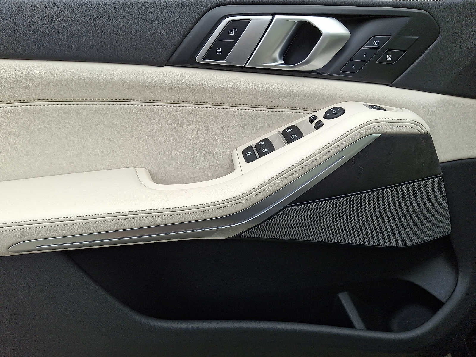 2025 BMW X5 xDrive40i Sports Activity Vehicle