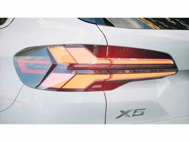 2026 BMW X5 xDrive40i Sports Activity Vehicle