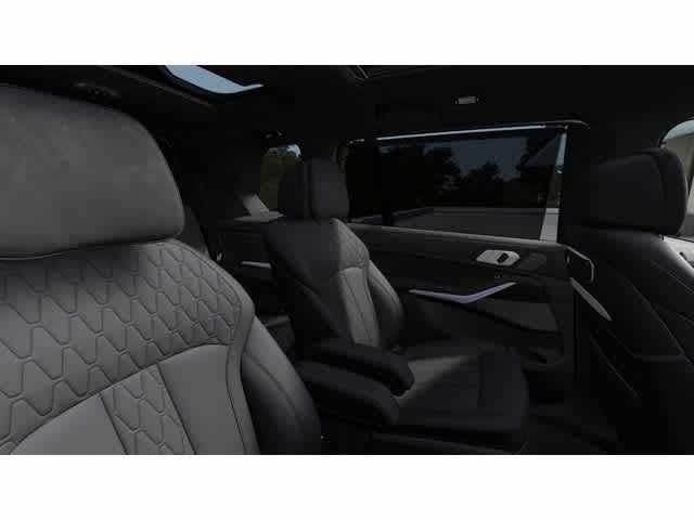 2026 BMW X7 M60i Sports Activity Vehicle