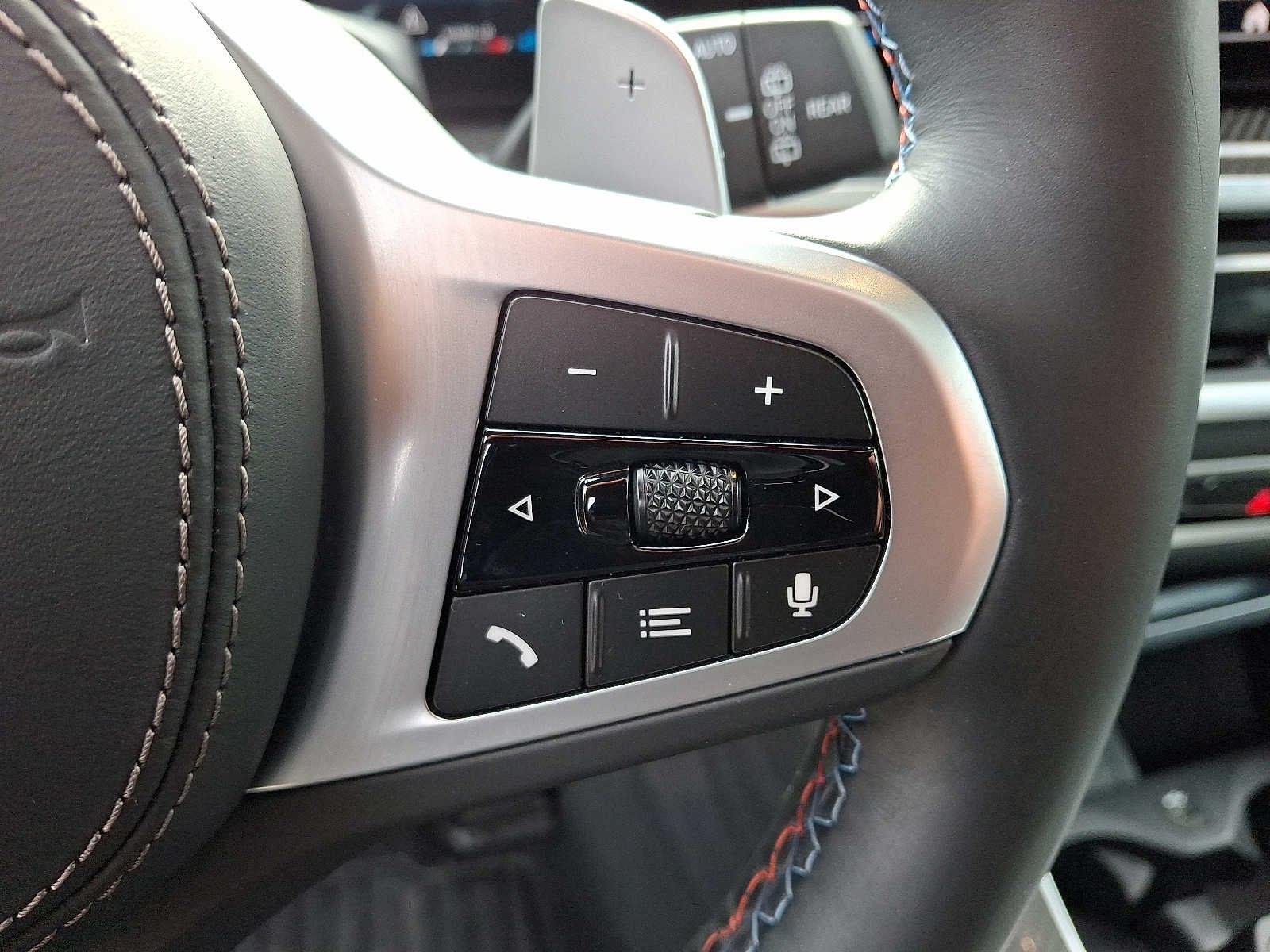 2025 BMW X5 M60i Sports Activity Vehicle