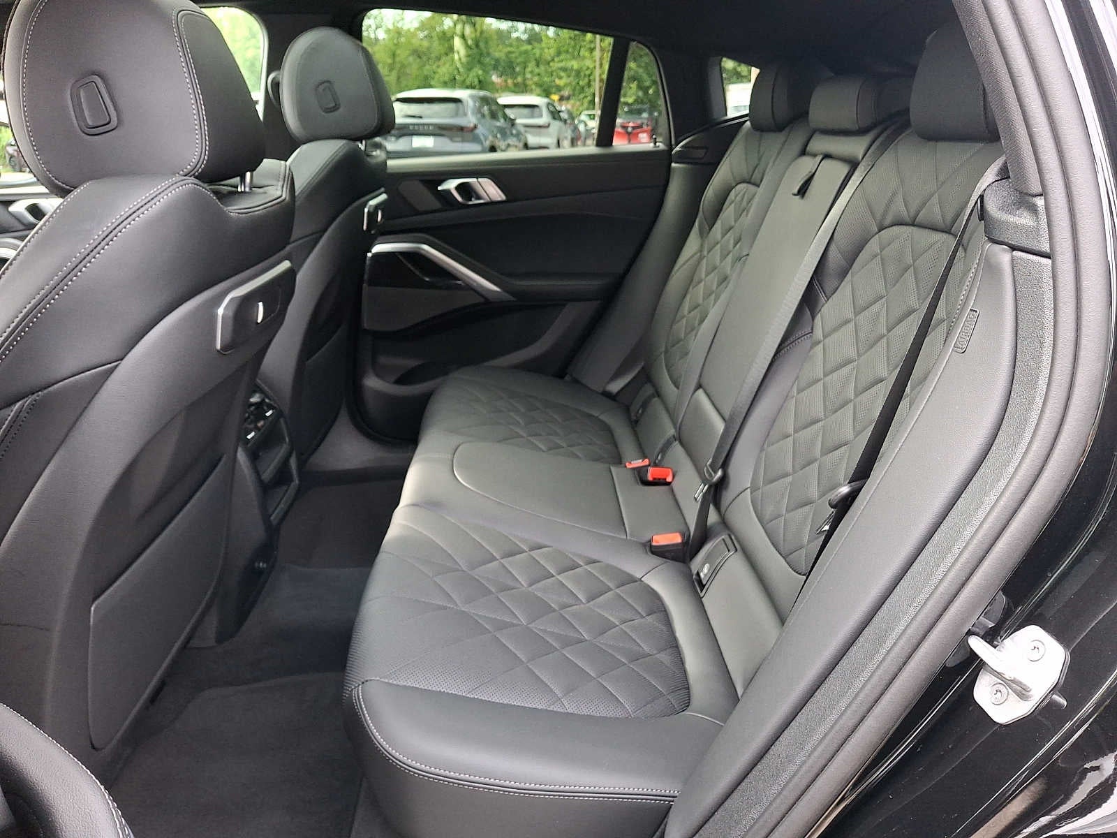 2024 BMW X6 xDrive40i Sports Activity Coupe